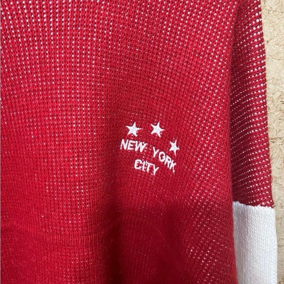 NWOT! New York City oversized heavy sweater/shirt (s) - Picture 3 of 6